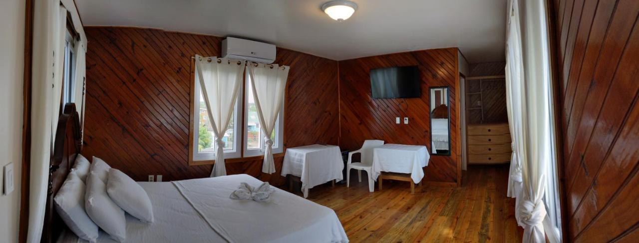 Coral View Beach Resort Utila Exterior foto